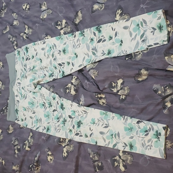 3/$65 Society6 prined leggings - Picture 2 of 5